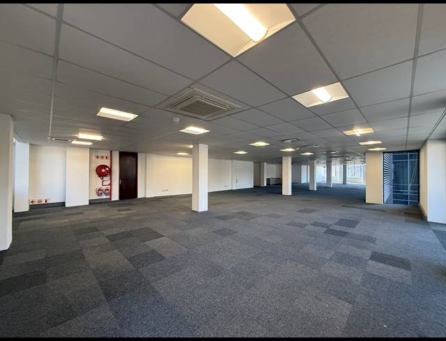 433M² OFFICE TO LET IN PARKTOWN